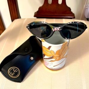 ‼️Final Sale‼️Ray Ban sunglasses 🕶